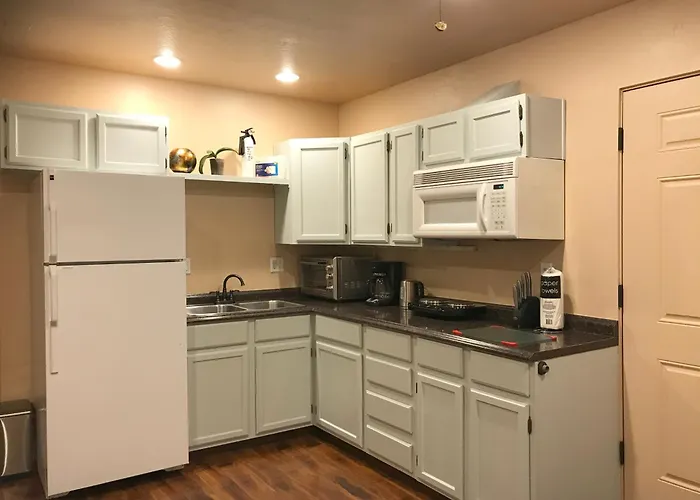 Mountain View Apartment, Residential Area, Private Entrance
