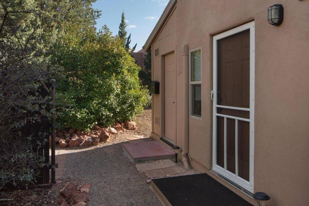 Appartement Mountain View Apartment, Residential Area, Private Entrance *